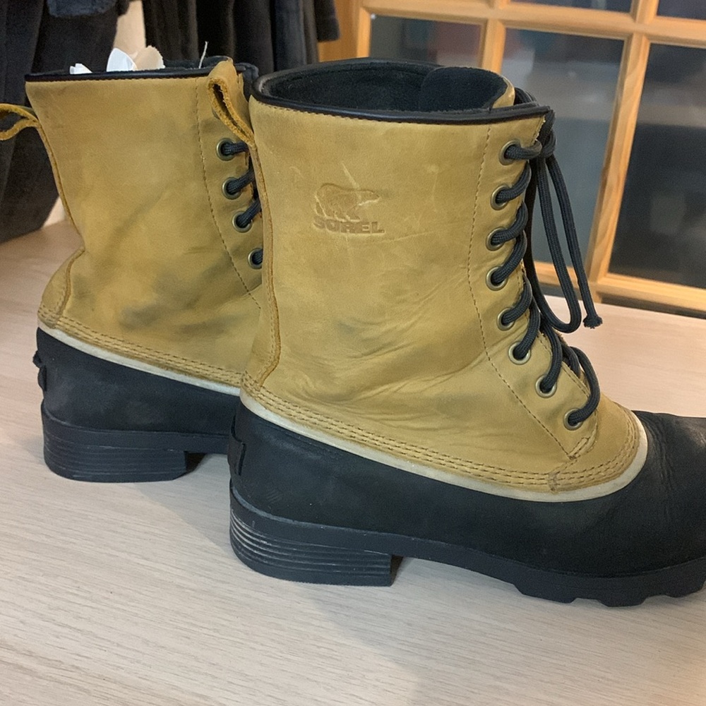 Sorel Yellow and Black Lace-Up Boots